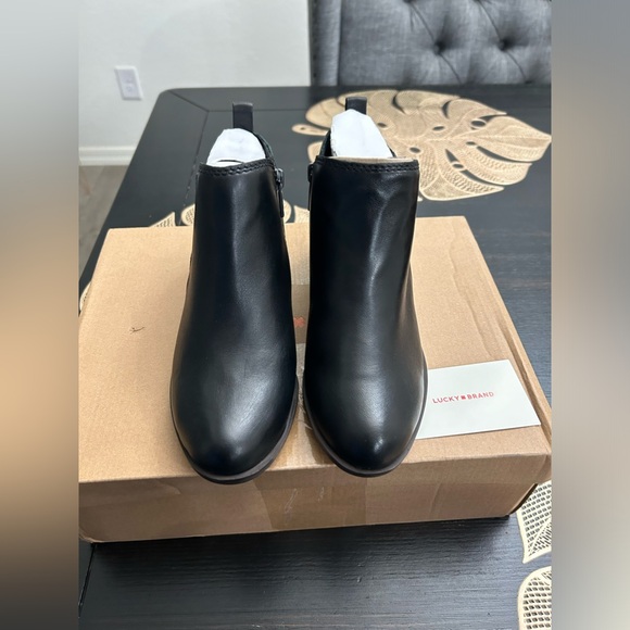 Lucky Brand LK Basel Ankle Bootie Black Leather Women's Size 6W - Picture 5 of 7